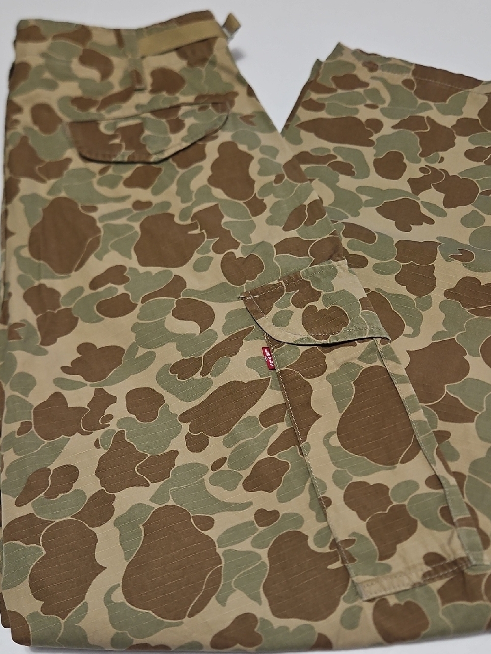 Levi's Camo Baggy XX Baggy Cargo Pants - Green & Brown Size 31x32 - Picture 14 of 16